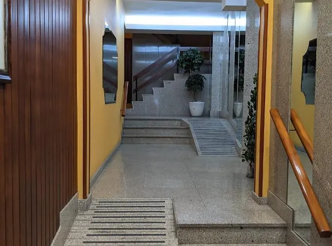 Piso 4 Calle Barcelona * Vigo