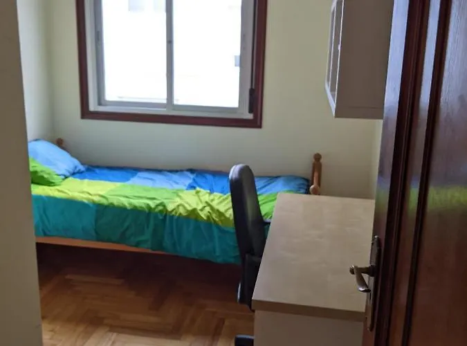 Piso 4 Calle Barcelona * Vigo